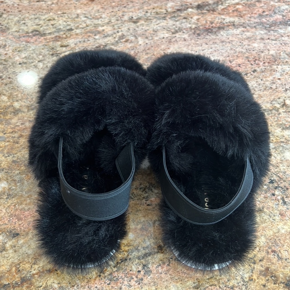 Black Dolce Vita Faux Fur Slippers